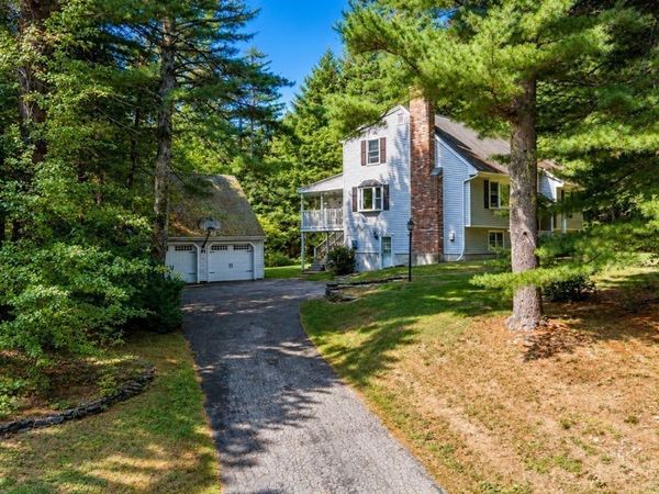 31 Pikes Hill Rd, Sterling, MA 01564
