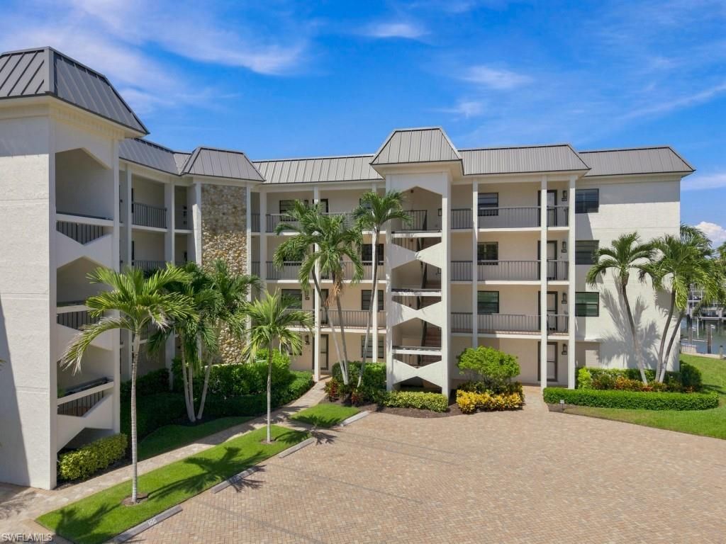 880 Huron Ct, Unit 307, Marco Island, FL 34145 Photo