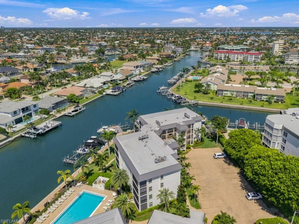 880 Huron Ct, Unit 307, Marco Island, FL 34145 Photo
