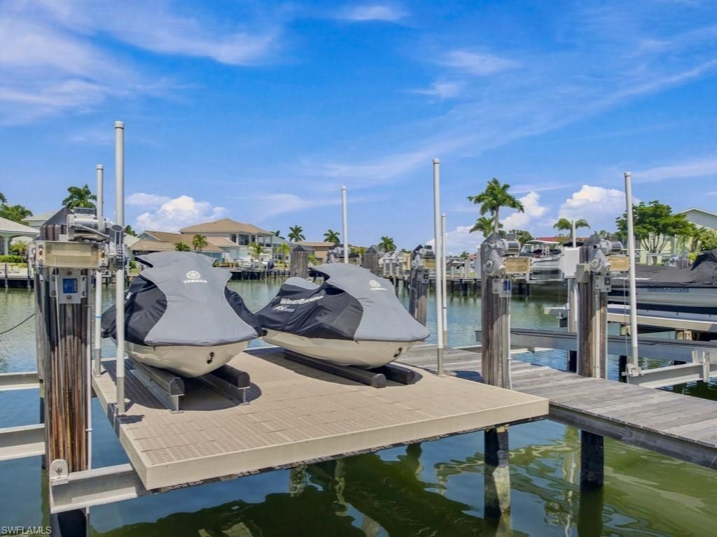 880 Huron Ct, Unit 307, Marco Island, FL 34145 Photo