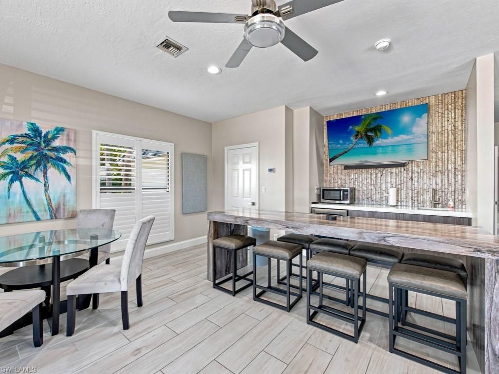 880 Huron Ct, Unit 307, Marco Island, FL 34145 Photo