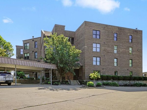 500 Mt Hope, Unit 404, Cincinnati, OH 45204