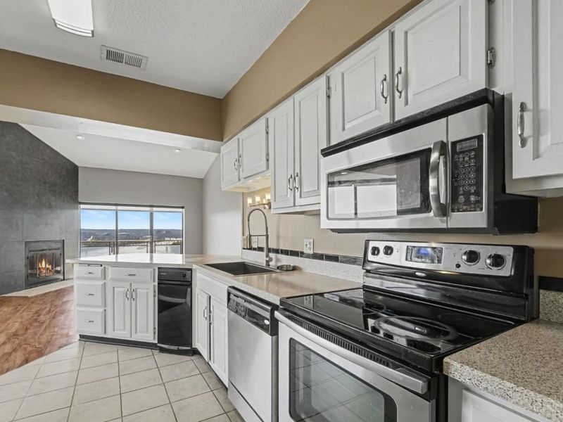 500 Mt Hope Avenue, Unit 404, Cincinnati, OH 45204 Photo 5
