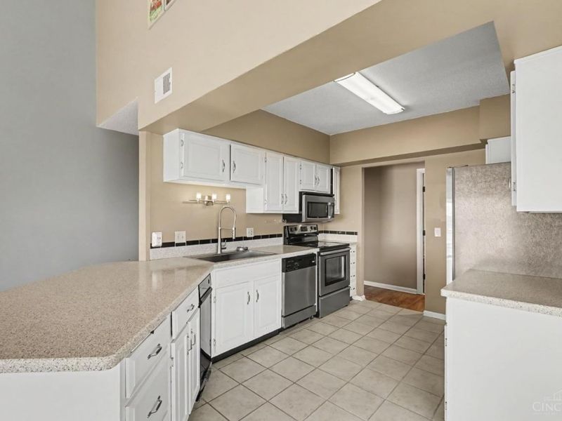 500 Mt Hope Avenue, Unit 404, Cincinnati, OH 45204 Photo 6