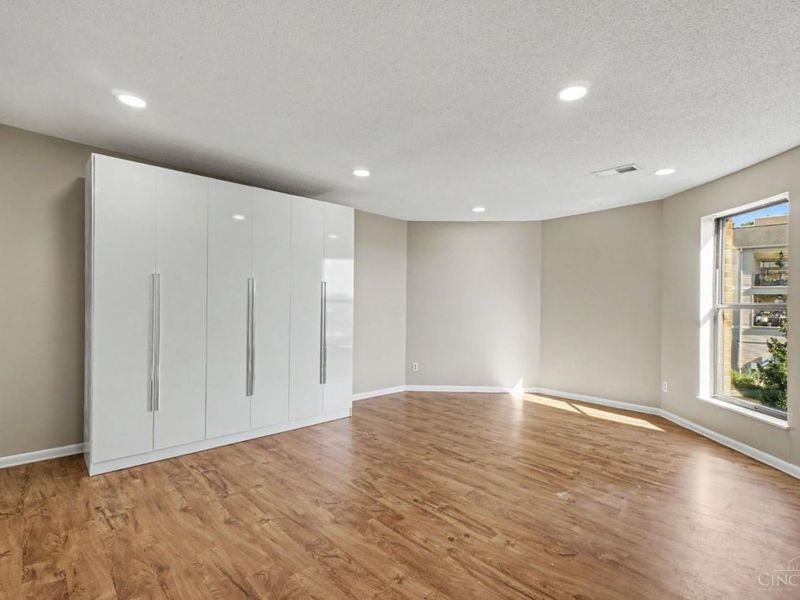 500 Mt Hope Avenue, Unit 404, Cincinnati, OH 45204 Photo 8