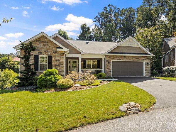 59 Old Pasture Way , Laurel Park, NC 28739
