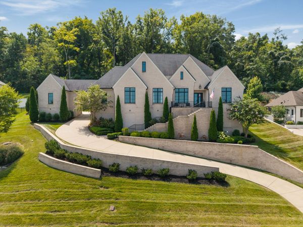 1027 Stockett Dr , Nashville, TN 37221