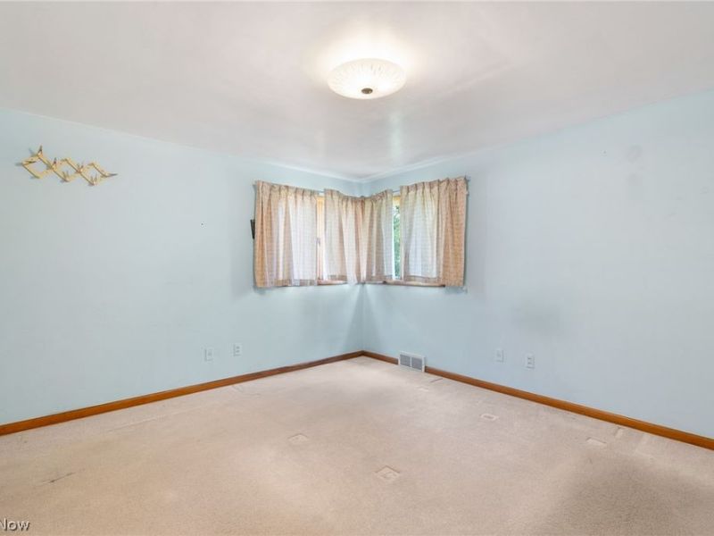 204 Sutton Avenue NE, North Canton, OH 44720 Photo 16