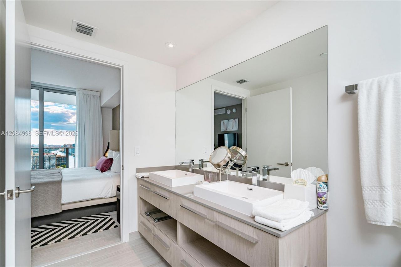 4010 S Ocean Dr, Unit R1609, Hollywood, FL 33019 Photo