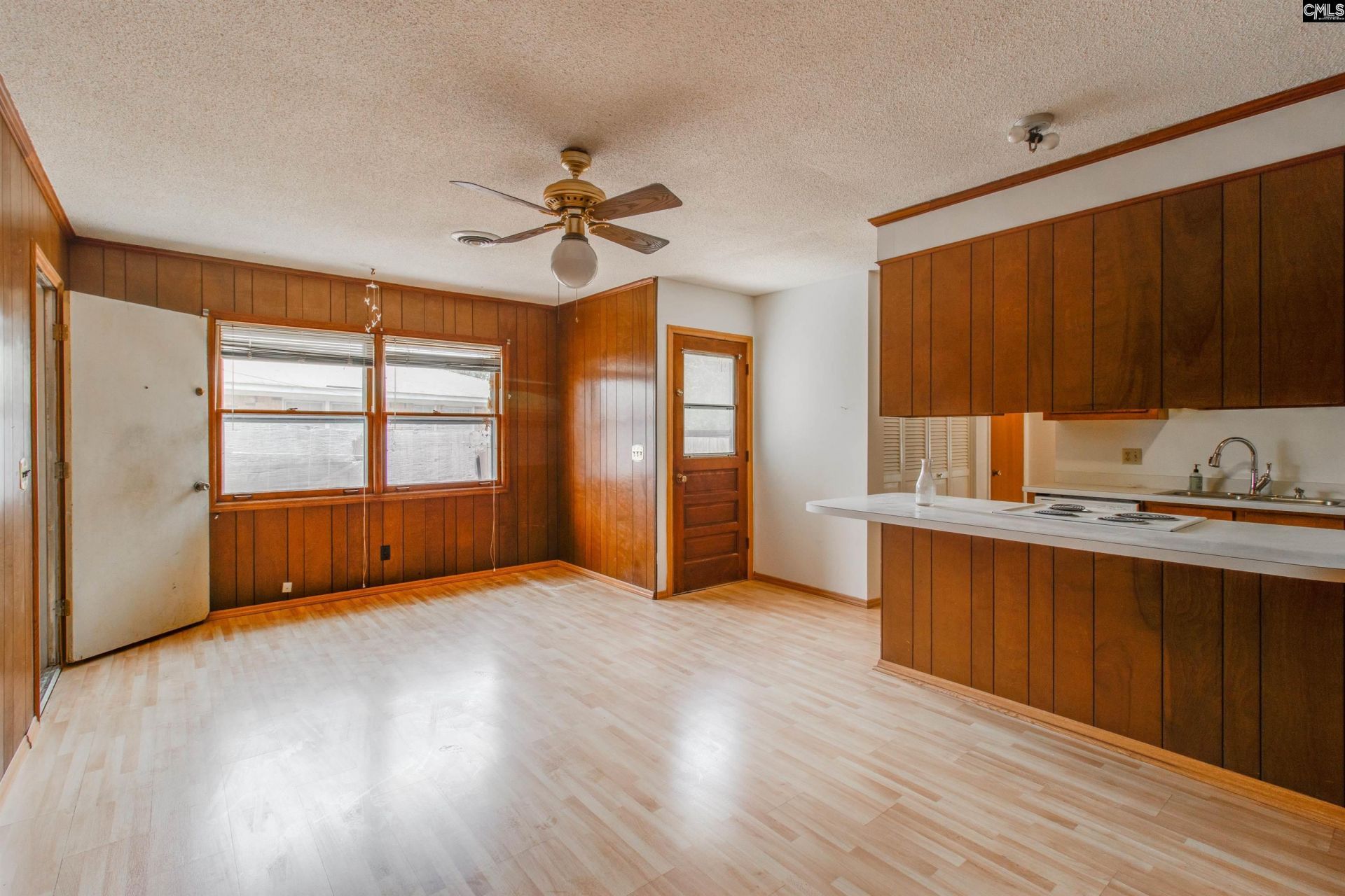 5219 Enfield Drive Photo 10