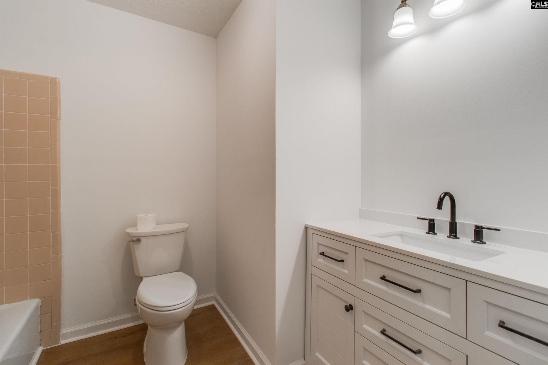 5219 Enfield Drive Photo 18