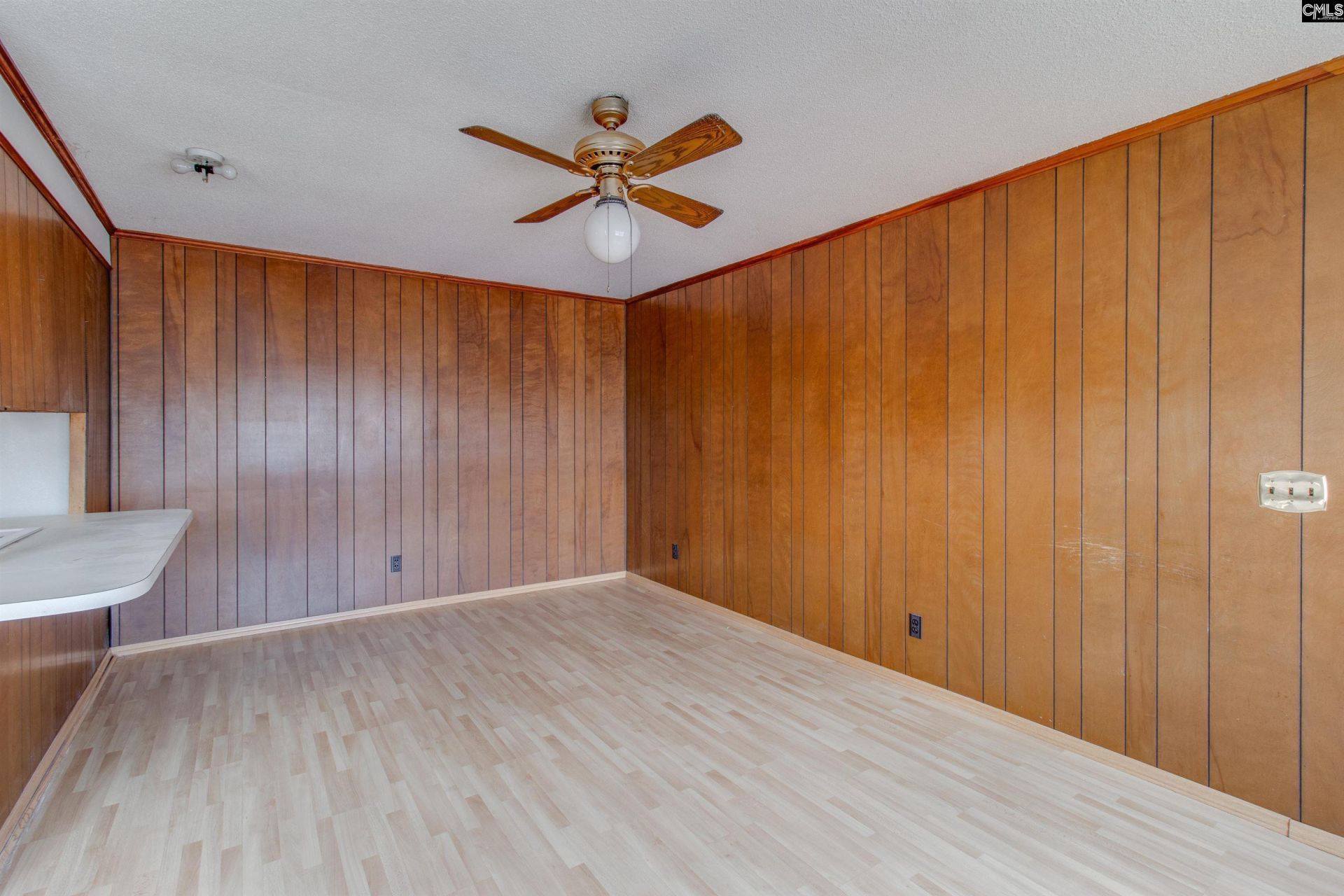 5219 Enfield Drive Photo 9
