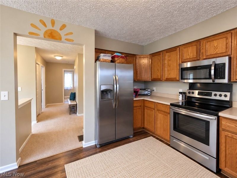 3168 Pondview Drive, Ravenna, OH 44266 Photo 9