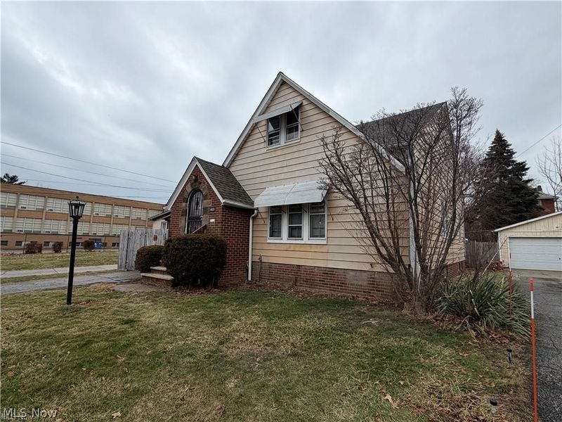 18033 Marcella Road, Cleveland, OH 44119 Photo 2