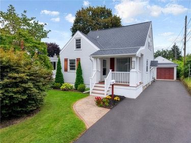 524 W Filbert Street , East Rochester, NY 14445