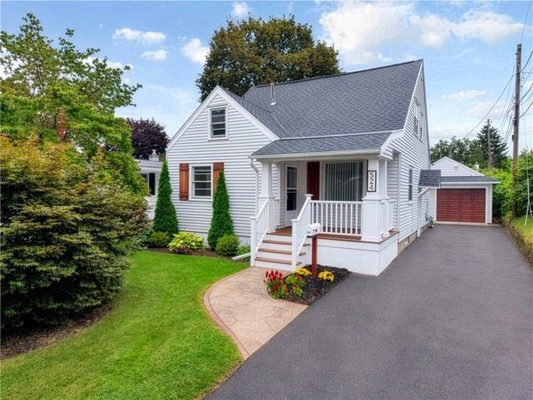 524 W Filbert Street , East Rochester, NY 14445