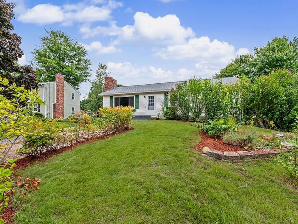 5 Estate Drive, Manchester, NH 03104
