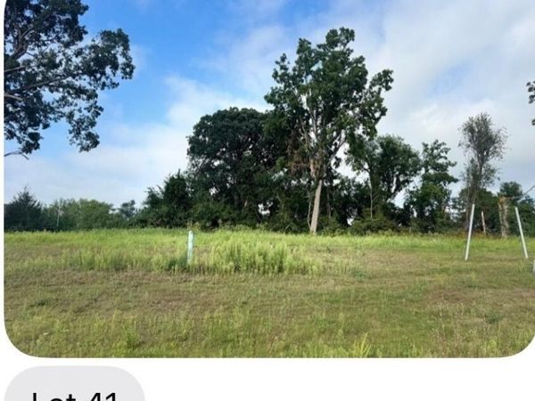 1665 N 100 W , La Porte, IN 46350