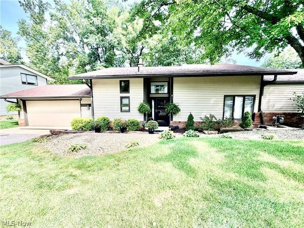 7019 Windward Hills Drive , Unit 011, Brecksville, OH 44141