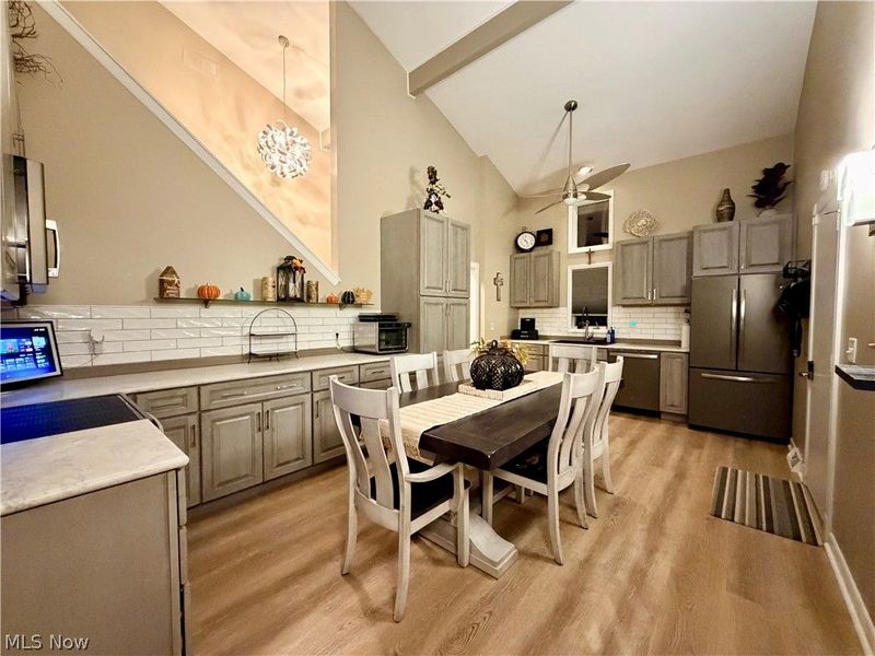 7019 Windward Hills Drive, Unit 011, Brecksville, OH 44141 Photo 4