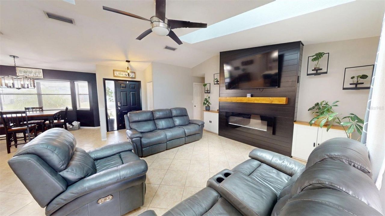 2461 Gold Oak Court E, Sarasota, FL 34232 Photo