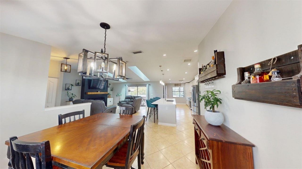 2461 Gold Oak Court E, Sarasota, FL 34232 Photo