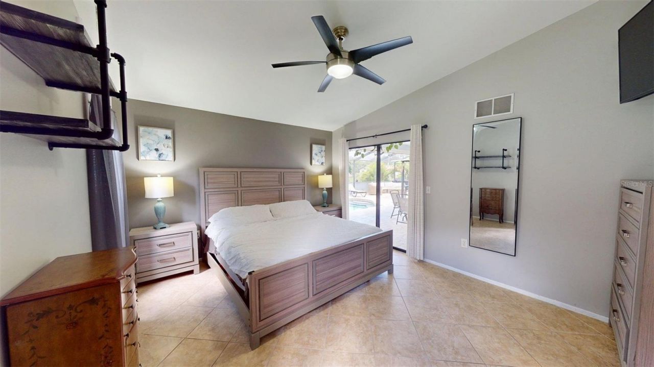 2461 Gold Oak Court E, Sarasota, FL 34232 Photo