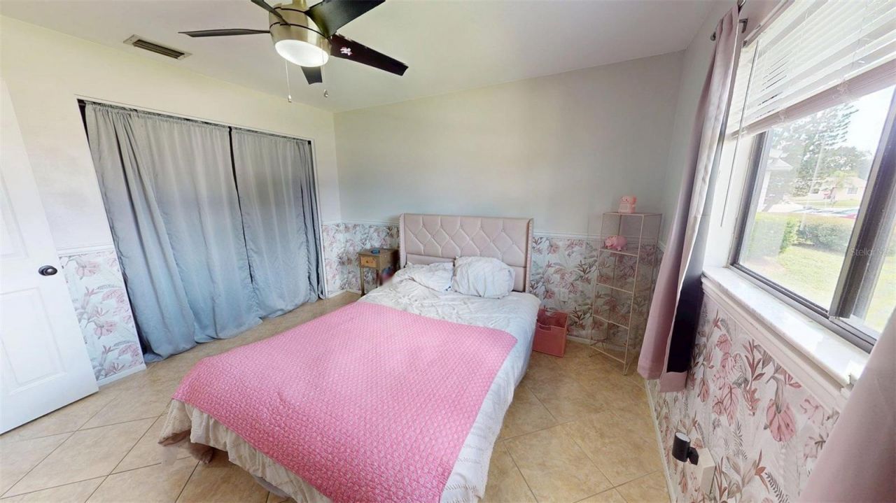 2461 Gold Oak Court E, Sarasota, FL 34232 Photo