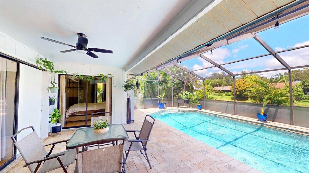 2461 Gold Oak Court E, Sarasota, FL 34232 Photo
