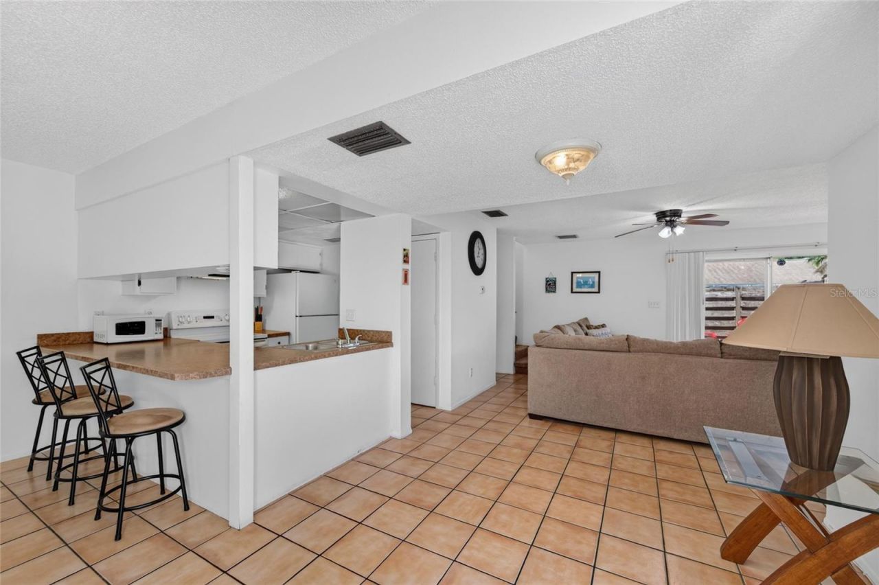 1131 Longfellow Road, Sarasota, FL 34243 Photo