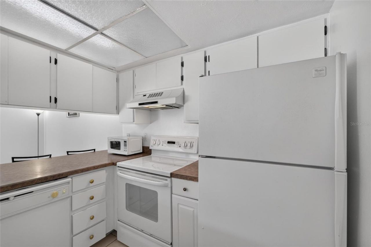 1131 Longfellow Road, Sarasota, FL 34243 Photo