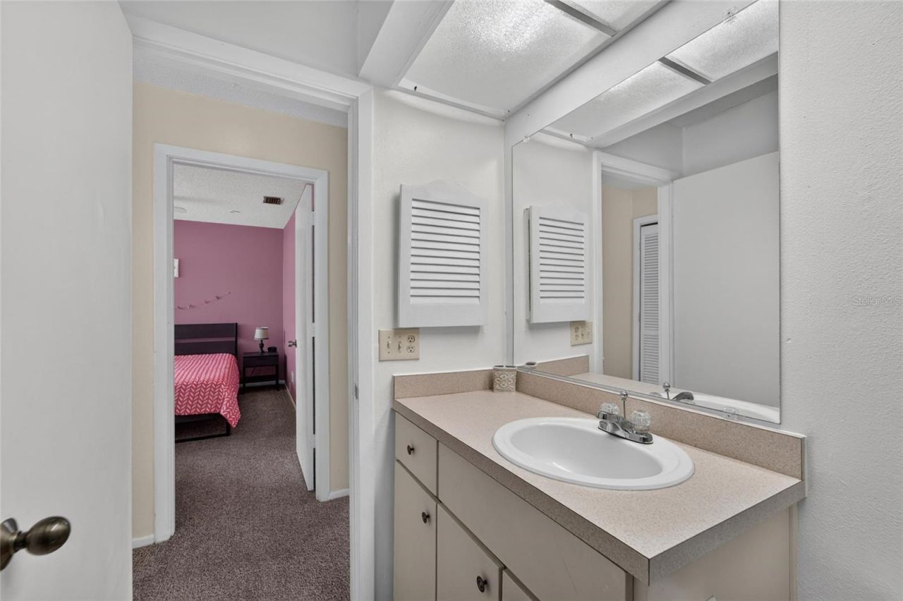 1131 Longfellow Road, Sarasota, FL 34243 Photo