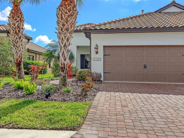 6423 POSITANO COURT , SARASOTA, FL 34243