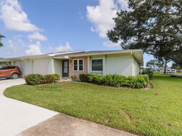 1139 ORANGE TREE CIRCLE E, Unit A, PALM HARBOR, FL 34684