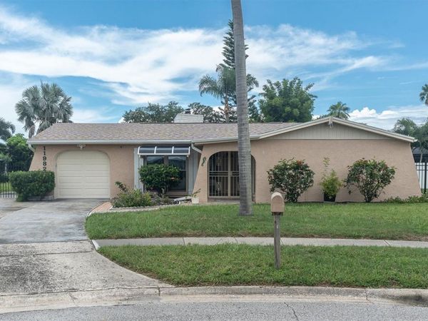 11982 TANGELO COURT , SEMINOLE, FL 33772