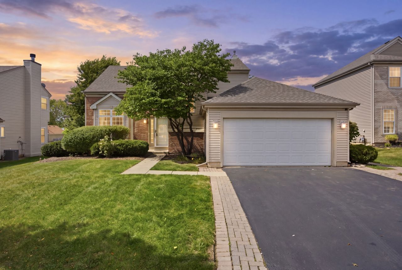 228 Norwich Drive , Bartlett, IL 60103
