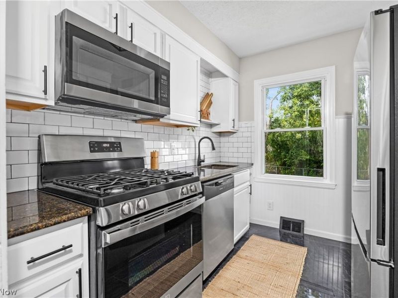 1618 Rockford Street, Akron, OH 44301 Photo 12