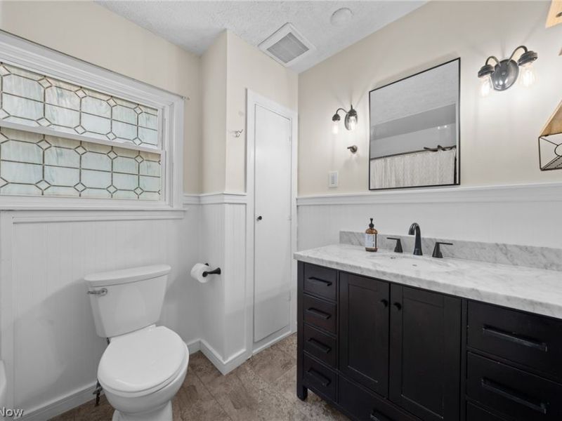 1508 Thornapple Avenue, Akron, OH 44301 Photo 24