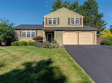 4205 Halfmoon Circle , Liverpool, NY 13090
