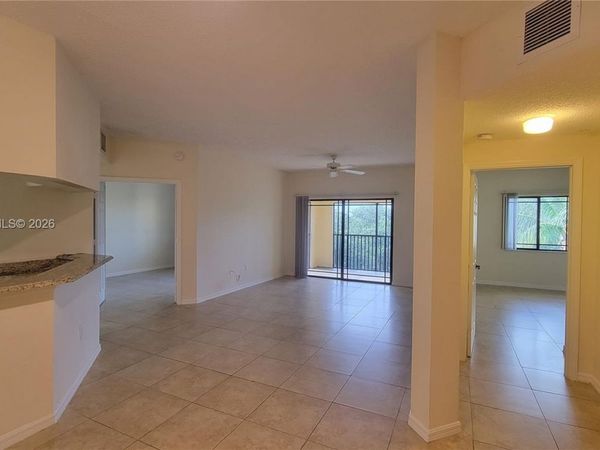 3018 Alcazar Pl , Unit 303, Palm Beach Gardens, FL 33410