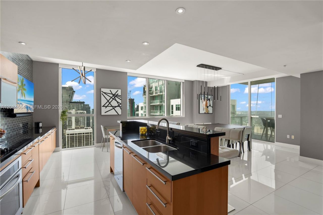 244 Biscayne Blvd , Unit PH4908, Miami, FL 33132 Photo