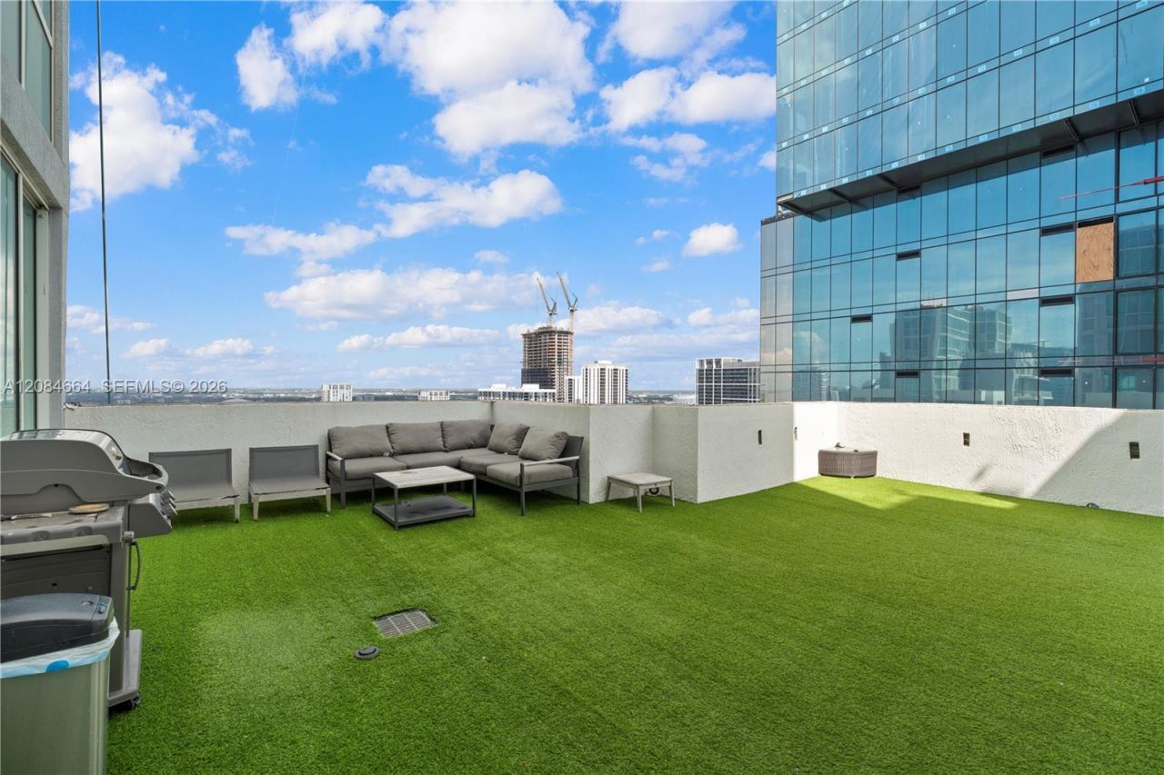 244 Biscayne Blvd , Unit PH4908, Miami, FL 33132 Photo