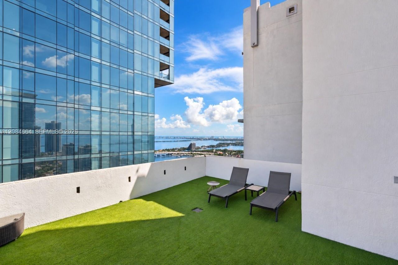244 Biscayne Blvd , Unit PH4908, Miami, FL 33132 Photo