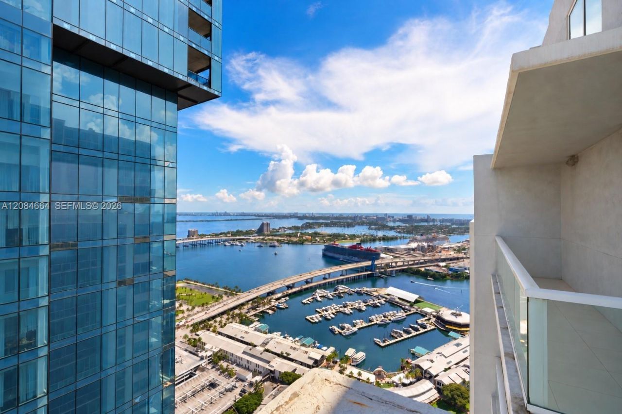 244 Biscayne Blvd , Unit PH4908, Miami, FL 33132 Photo