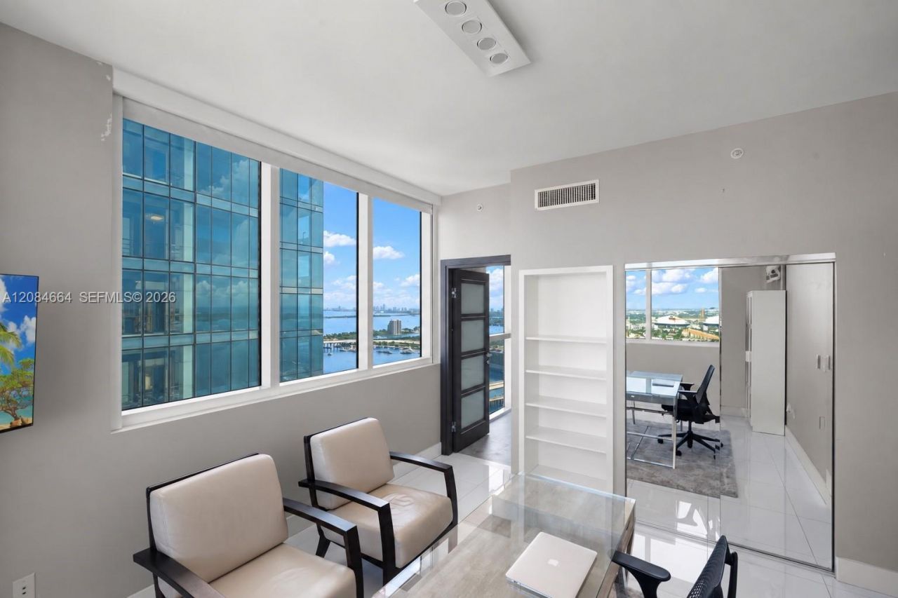244 Biscayne Blvd , Unit PH4908, Miami, FL 33132 Photo