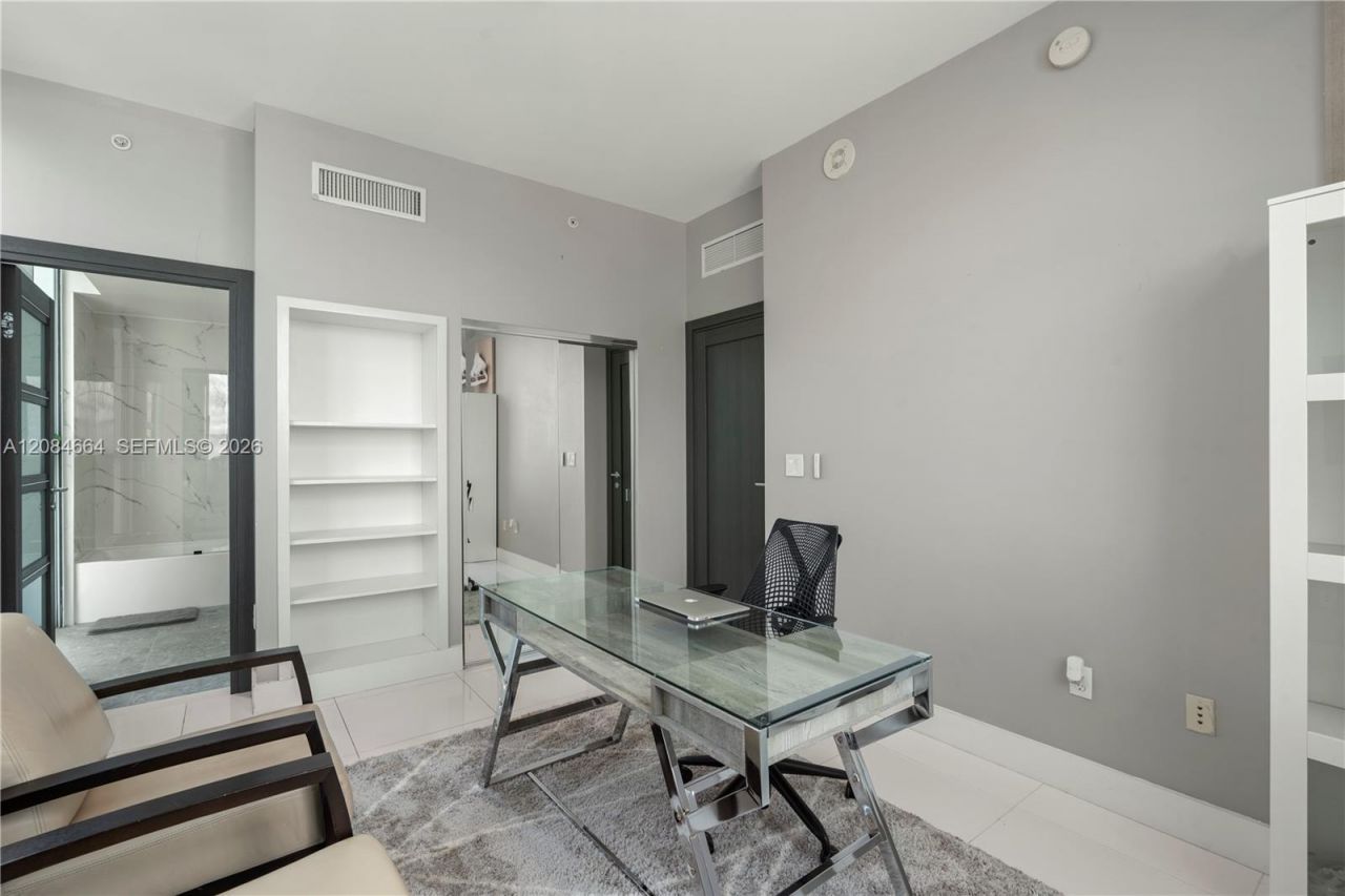 244 Biscayne Blvd , Unit PH4908, Miami, FL 33132 Photo