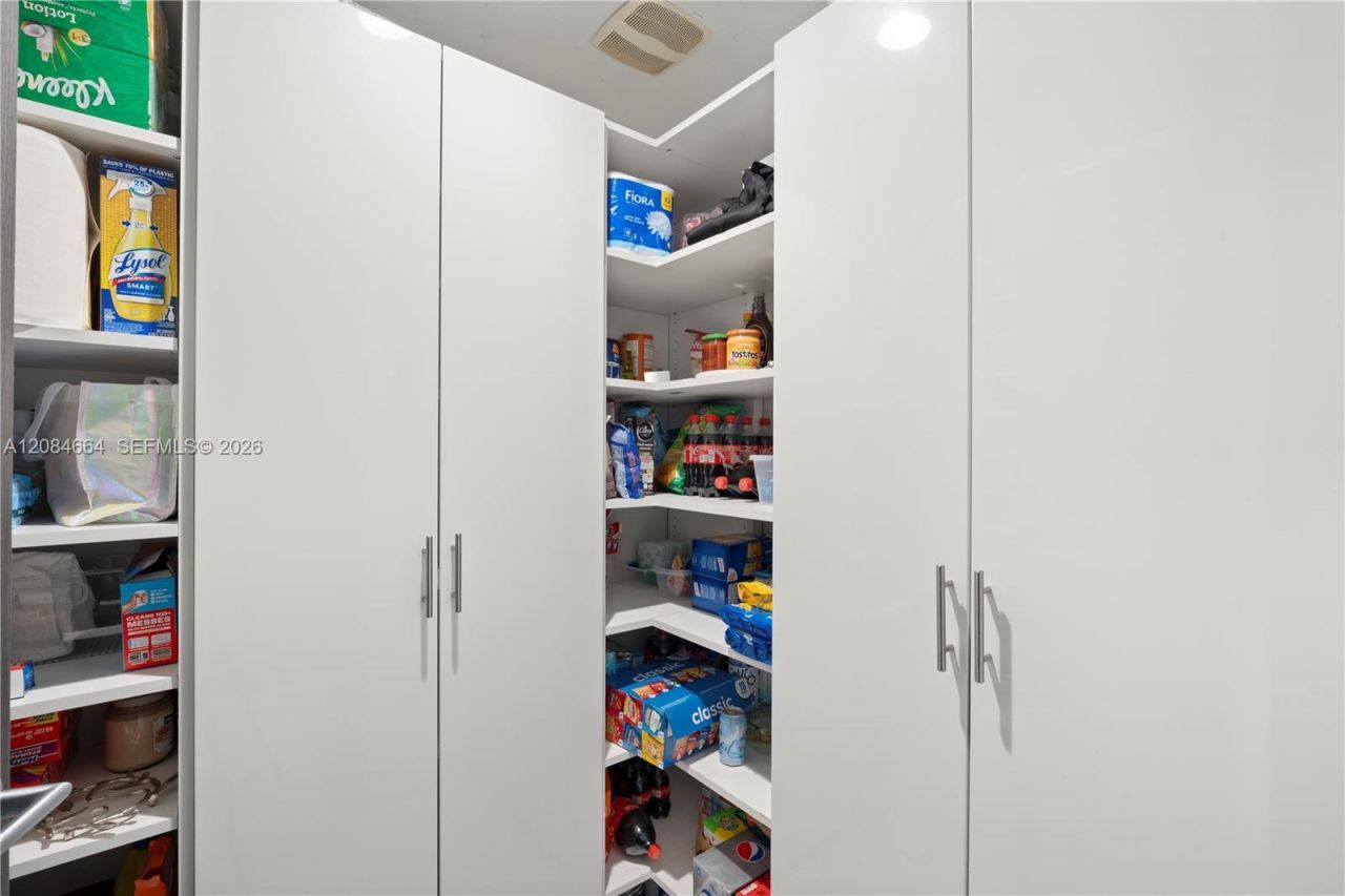 244 Biscayne Blvd , Unit PH4908, Miami, FL 33132 Photo