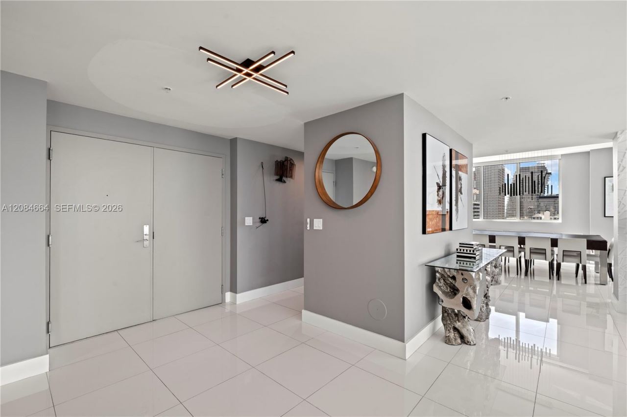 244 Biscayne Blvd , Unit PH4908, Miami, FL 33132 Photo