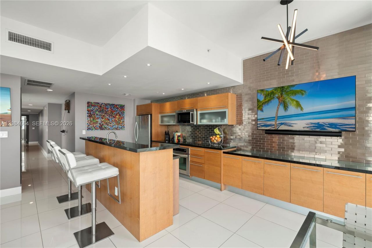244 Biscayne Blvd , Unit PH4908, Miami, FL 33132 Photo