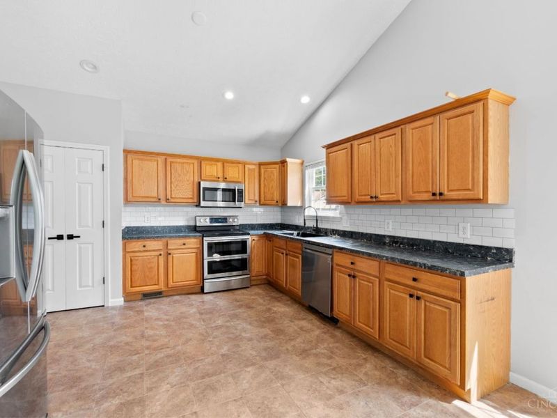 3737 Waterstone, Batavia Township, OH 45102 Photo 8